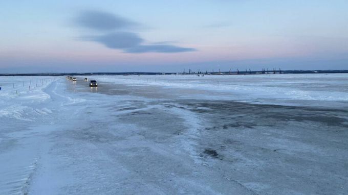 Ледовую переправу Салехард-Лабытнанги могут закрыть в ближайшее время