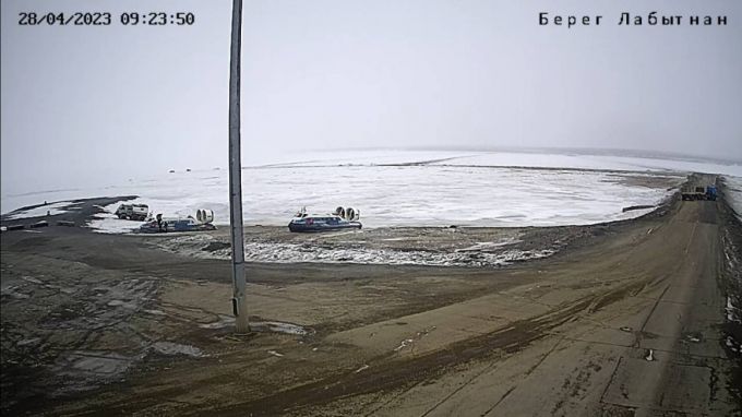 На переправе Салехард - Лабытнанги запустили судна на воздушной подушке