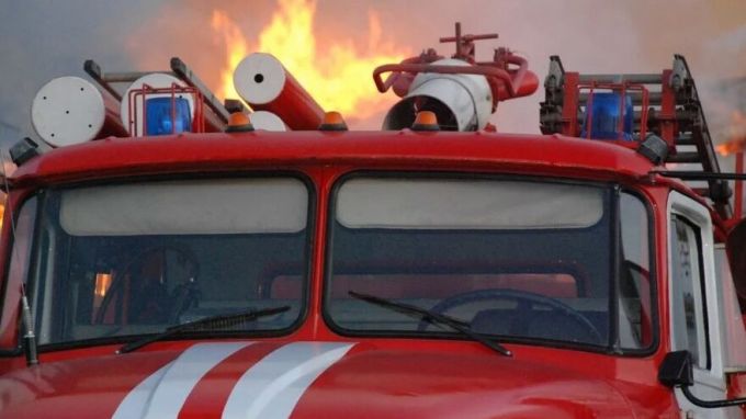 В Тарко-Сале в сгоревшей бане обнаружили тело мужчины
