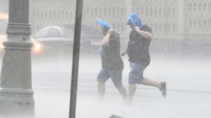 Синоптики предупредили жителей ЯНАО о дождях и ветре