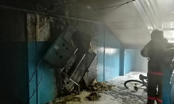 Полицейские нашли поджигателя дома в Муравленко