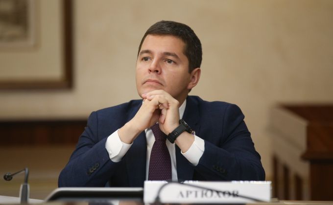 Губернатор ЯНАО получил право увольнять чиновников депобразования