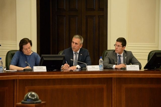 Дмитрий Артюхов принял участие в совещании полпреда с главами регионов УрФО