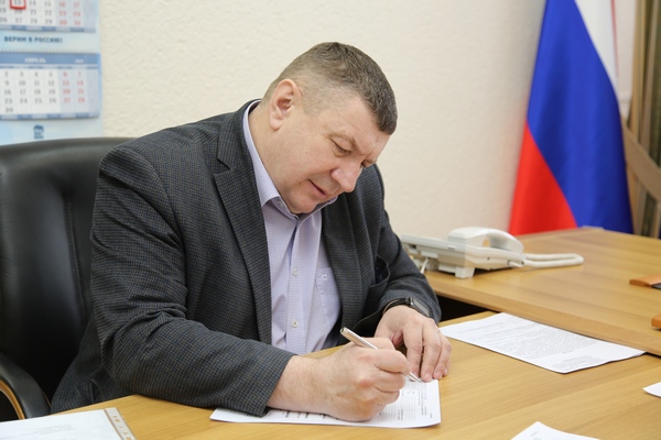 Обвиняемый во взяточничестве Александр Пизняк остался без депутатского мандата