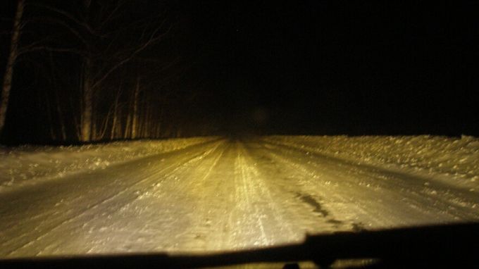 Спасибо, парни! Ямальские автоинспекторы спасли семью на трассе