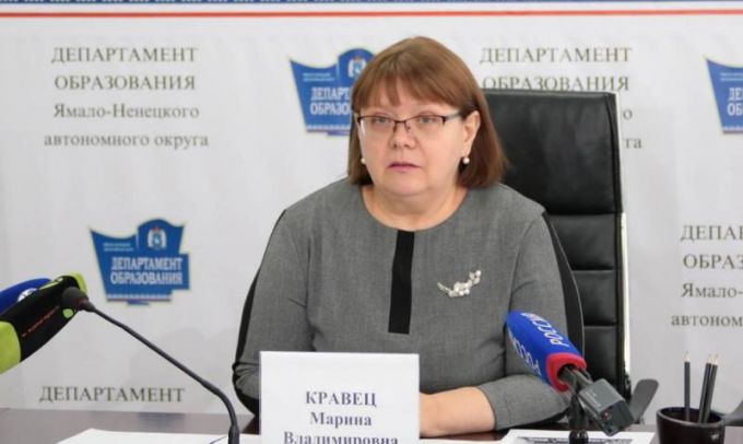 Ямальские родители забросали директора окружного депобразования вопросами про новый учебный год