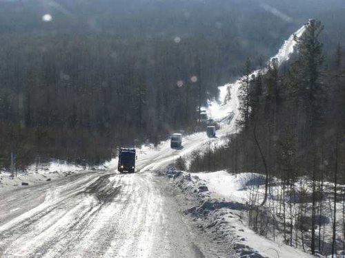 С 1 декабря открыто движение по зимнику Уренгой – Красноселькуп