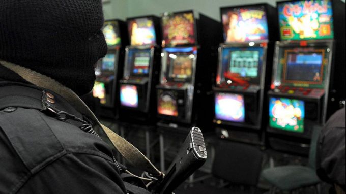 В Новом Уренгое организаторы игорного клуба отделались штрафами