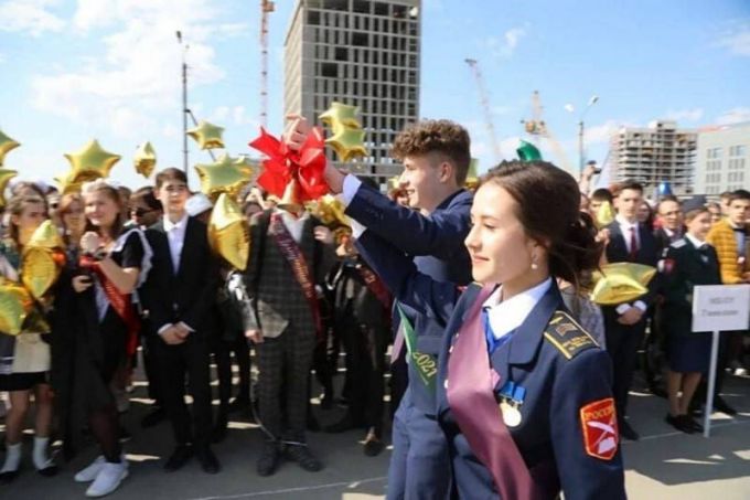 Выпускного не будет. В Новом Уренгое отменили городские праздники для молодежи