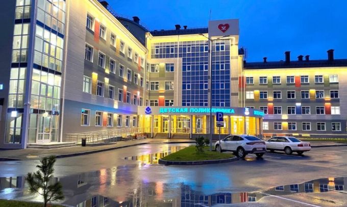 В Новом Уренгое начался прием в новом поликлиническом комплексе