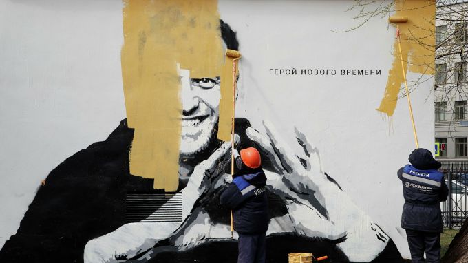 Леонид Волков сообщил о закрытии сети штабов Навального