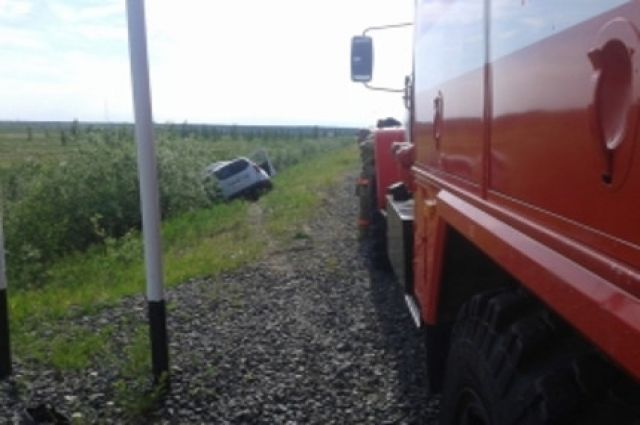 На три ДТП и пожар выезжали ямальские спасатели за выходные