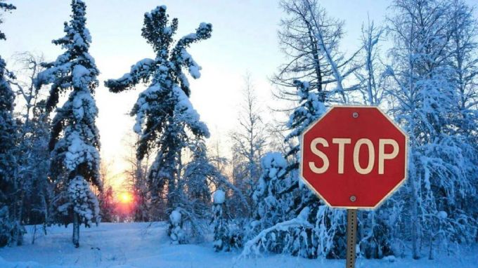На Ямале водителям запретили проезд по зимнику Коротчаево — Красноселькуп