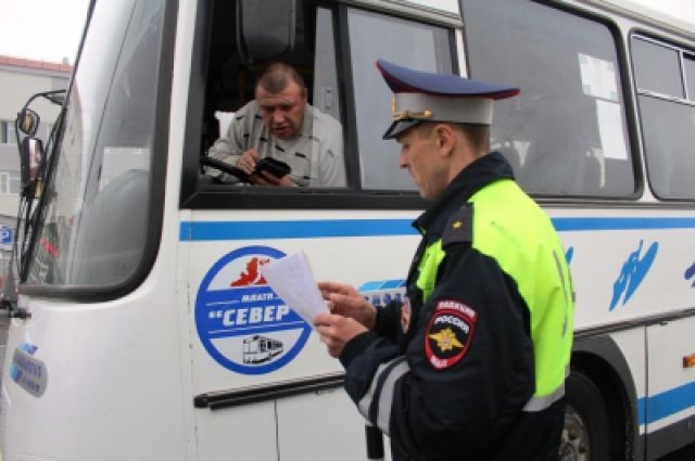 В Лабытнанги проверили техническое состояние автобусов