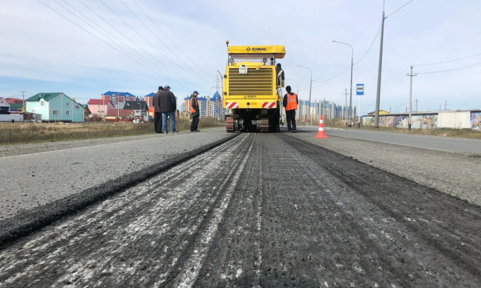 Десятки километров дорог обновят в муниципалитетах Ямала
