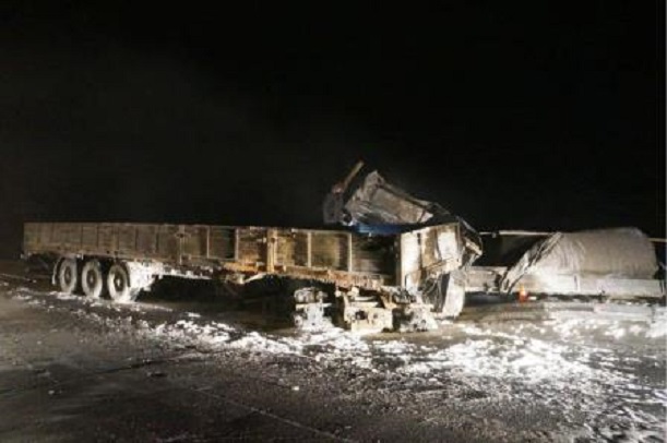 В дорожно-транспортном происшествии погибли четыре человека