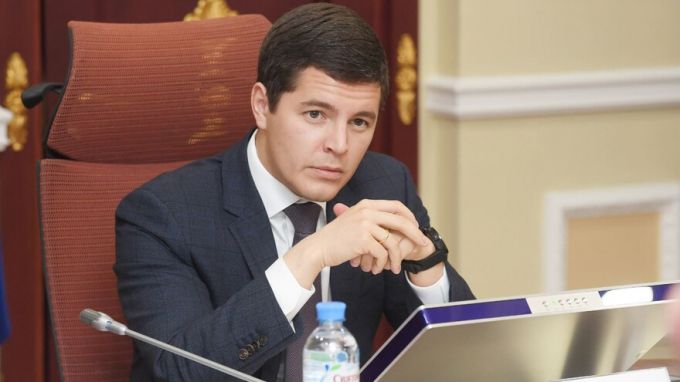 Дмитрий Артюхов поздравил ямальцев с Днём ветеранов боевых действий