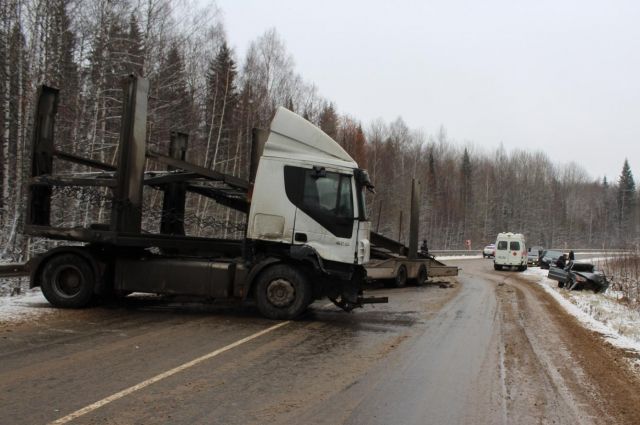 На ямальской трассе прилетевший в лобовушку снаряд унёс жизнь таркосалинца
