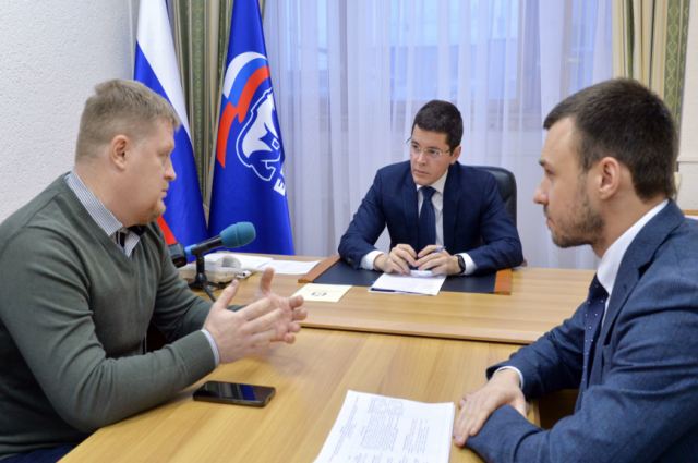 Губернатор Ямала провел личный прием граждан