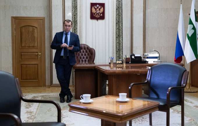 Вахтовики сорвали переселение из ветхих бараков на Ямале.