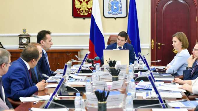Губернатор Ямала провёл совещание, посвящённое развитию Муравленко