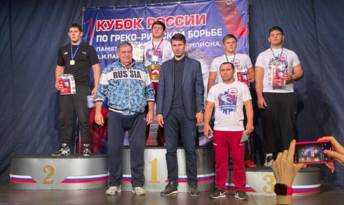 Пуровский борец стал серебряным призером всероссийских соревнований