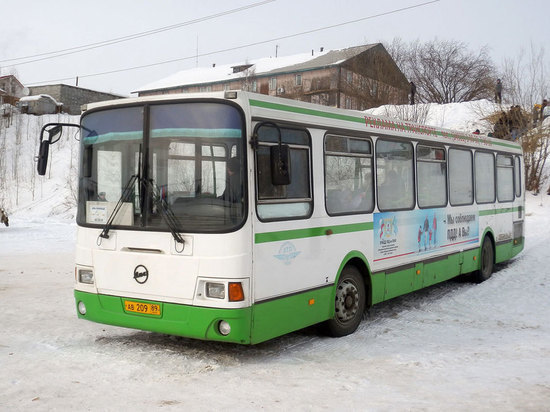 В Салехарде ребенка высадили из автобуса за неоплату проезда