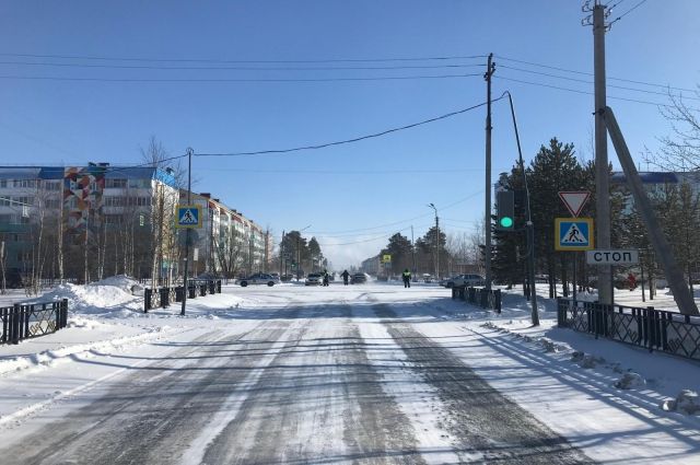 На Ямале сбили человека, переходящего дорогу «на зеленый»
