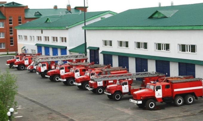 Юным муравленковцам в День защиты детей покажут пожарную технику