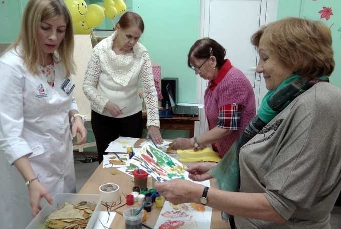 Пожилых надымчан приобщают к монотерапии