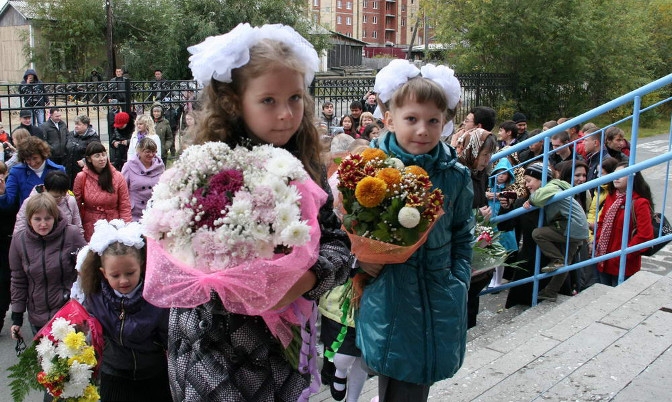 На Ямале в школу пойдут девять тысяч первоклашек 