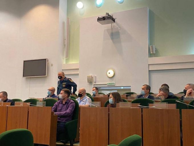 В Новом Уренгое внеплановое заседание комиссии по ЧС