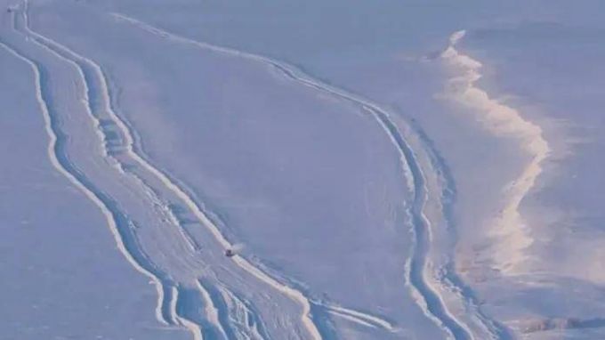 В ЯНАО на двух зимниках ограничено движение из-за морозов