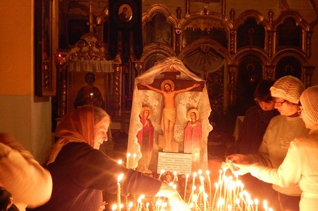 В Новом Уренгое в сочельник будет ходить автобус по особому маршруту