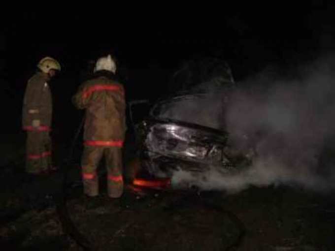 В Шурышкарском районе горел автомобиль: повреждены бампер, капот, крылья и днище