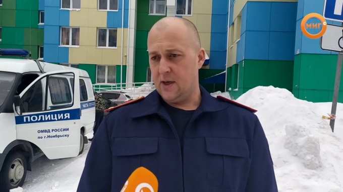 В Ноябрьске разыскивают убийцу женщины, тело которой нашли в квартире