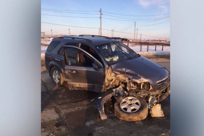 В Тазовском ученик автошколы пьяным врезался в опору ЛЭП