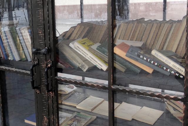 Уренгоец остался со шкафом и без денег