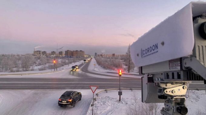 За безопасностью на дорогах Ямала будут следить 14 новых комплексов фотовидеофиксации