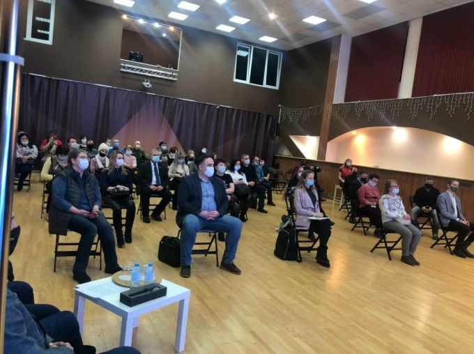 «Дети вне политики». В Ноябрьске с родителями провели профилактическую беседу