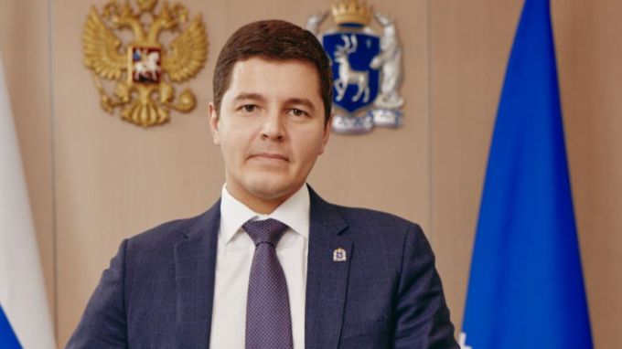 Дмитрий Артюхов поблагодарил полярников за самоотверженный труд и профессионализм