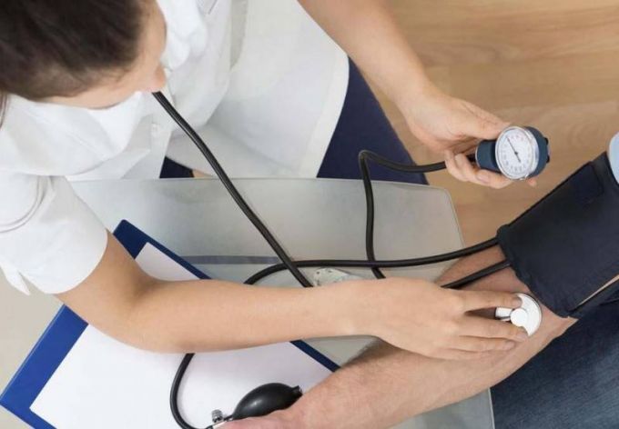 В связи с COVID-19 временно приостановлены все диспансеризации и профосмотры