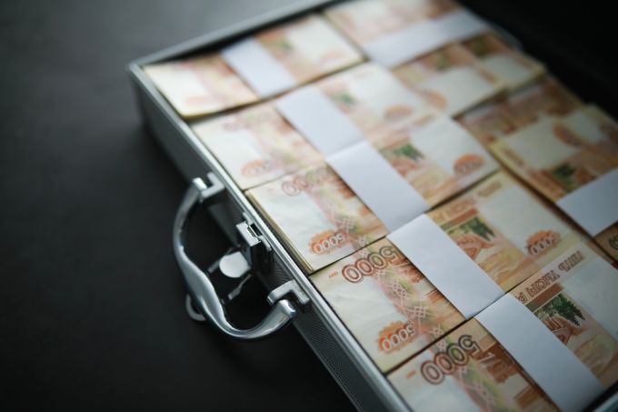 На Ямале осудили чиновника-взяточника