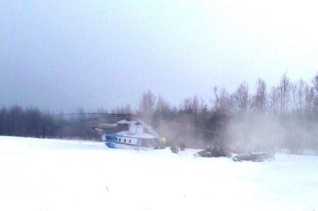 В ЯНАО вертолет МИ-8 совершил жесткую посадку