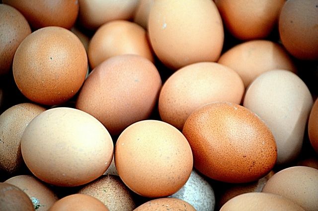 В магазине Аксарки мужчина купил яйца с плесенью