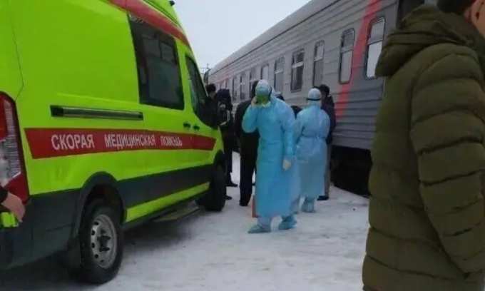 В Новом Уренгое под наблюдение по коронавирусу взяты 18 пассажиров поезда