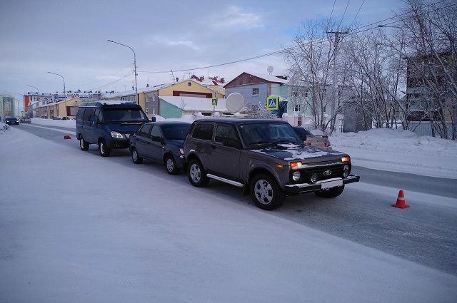 В ДТП на Ямале столкнулись три автомобиля
