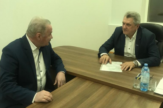 Ямальский депутат провел очередной прием граждан в Ноябрьске