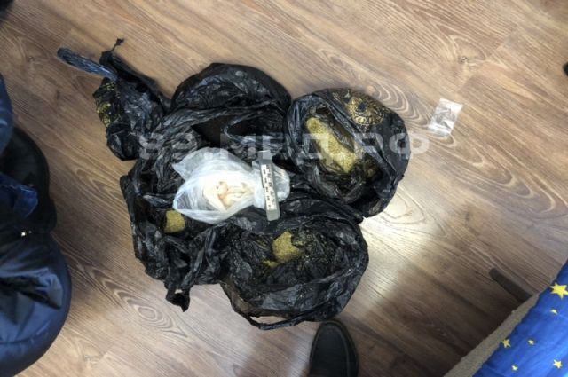 В Новом Уренгое задержали шестерых граждан по обвинению в сбыте наркотиков