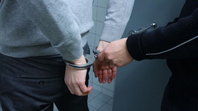 На Ямале полицейские задержали 2 наркодельцов